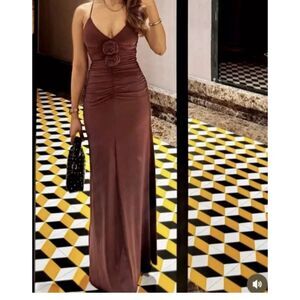 NWT ZARA TEXTURED FLORAL DRESS